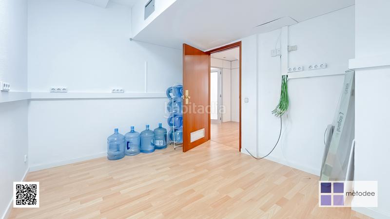 Foto b8caf106-86a7-4400-a019-8fc332699e4c. Location bureau avec chauffage dans Sant Antoni Barcelona