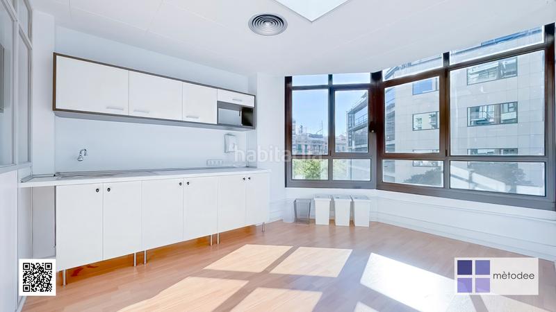 Foto f9a9727c-13e1-413e-bff5-8089cd6cbcc3. Miete büro mit heizung in Sant Antoni Barcelona