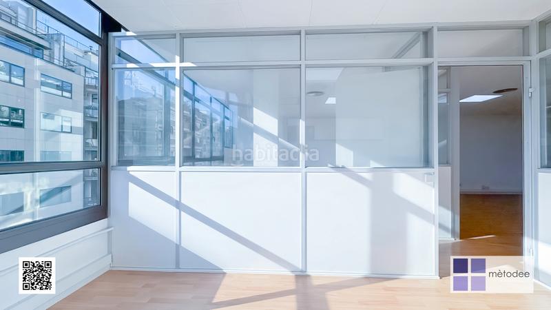 Foto fd2d10ce-62f4-4719-b558-cb404c9b06b6. Miete büro mit heizung in Sant Antoni Barcelona