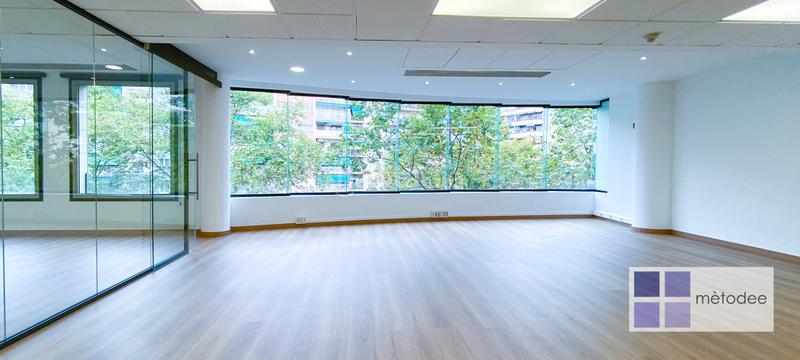 Foto 9527bee2-e39f-4e20-ba12-b5493cec42a4. Affitto ufficio con riscaldamento in Barri de les Corts Barcelona