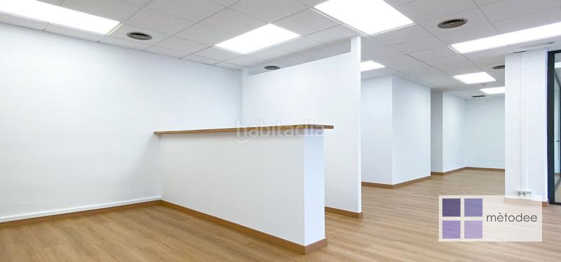 Foto df4f372c-abca-4b5b-8df3-6cab36abbaa2. Alquiler oficina  recien reformada en les corts en Barcelona