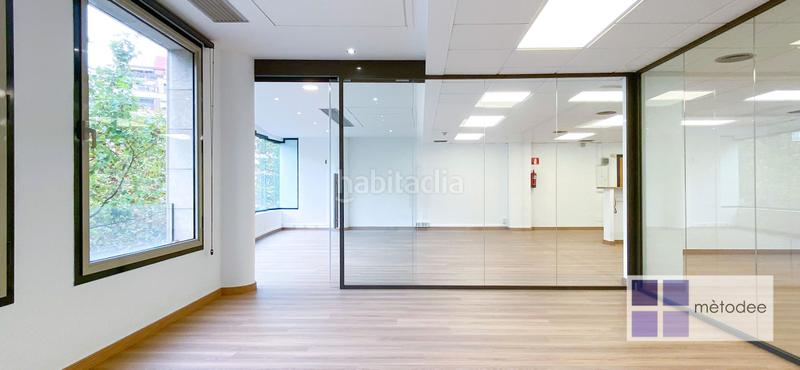 Foto 7aef1f4e-3a7b-44c0-a9de-738bfb0ea185. Lloguer oficina amb calefacció a Barri de les Corts Barcelona