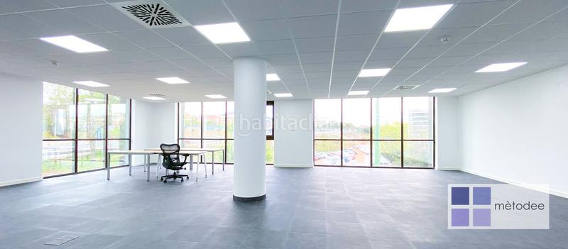 Foto af25a43a-9f03-4b4f-9df0-1fce60b6a073. Location bureau avec chauffage dans Centre Sant Just Desvern