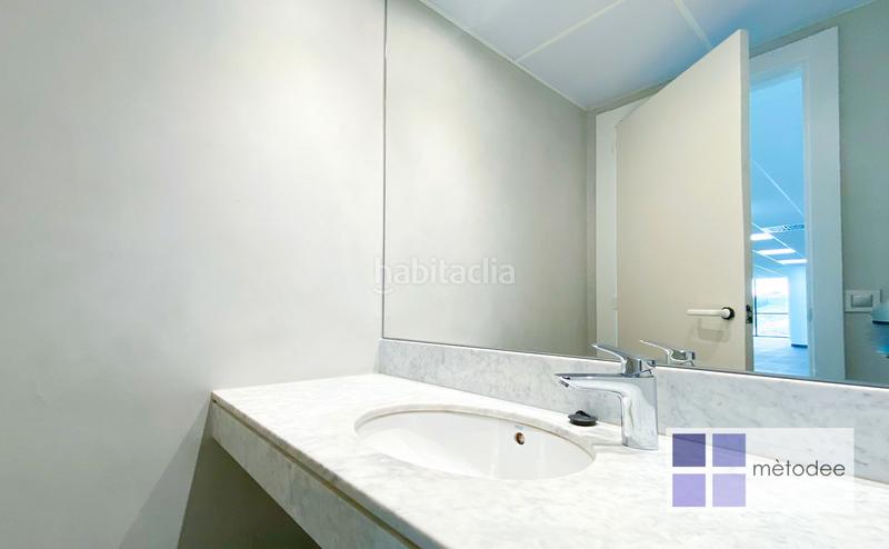 Foto f05bda6b-fce9-48f2-8927-e49a1565621d. Location bureau avec chauffage dans Centre Sant Just Desvern