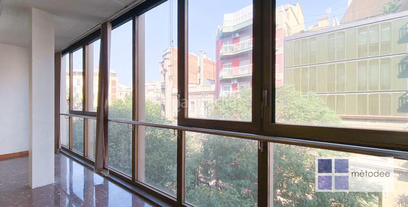 Foto 902f9a5e-d553-48b3-b56f-22de8034769e. Lloguer oficina amb calefacció a La Nova Esquerra de l´Eixample Barcelona