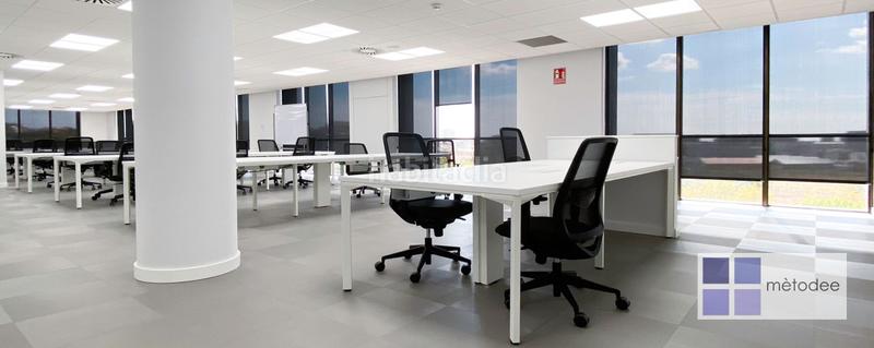 Foto 0b93f228-38cf-4777-80ad-b661763fa0b0. Miete büro mit heizung in Centre Sant Just Desvern