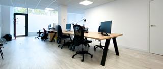 Lloguer Oficina  Carrer de dubln. Oficina local con gran visibilidad con terraza