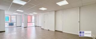 Location Bureau  Carrer d'aragó. Oficina luminosa y excelente localización