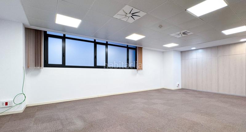 Foto ef91b2ef-1059-4dcf-92e1-815d129a992b. Alquiler oficina  diafana en El Gall Esplugues de Llobregat