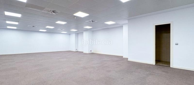 Foto 173790de-5879-4ace-8606-7ff7ae5c36ee. Lloguer oficina amb calefacció a El Gall Esplugues de Llobregat