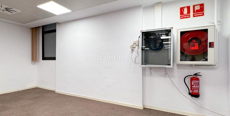 Foto 9e4ffaf7-b5d3-4fc6-a790-8ccee36d4253. Lloguer oficina amb calefacció a El Gall Esplugues de Llobregat