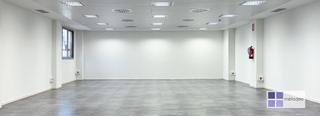 Location Bureau  Avinguda de cornellà. Oficina diafana