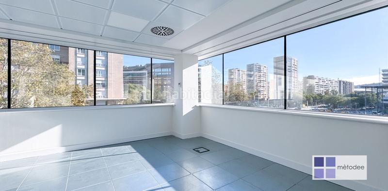 Foto 91323f7c-b237-4c48-8c21-f715d07320d9. Alquiler oficina  con vista panoramicas en Barcelona