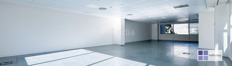 Foto d164457e-d22b-48d5-9a5b-7f5dbc570751. Miete büro mit heizung in Sants Barcelona