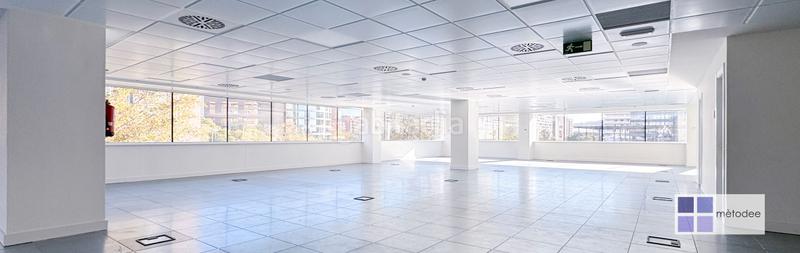 Foto 2b82aaa7-9fd9-44a0-8b41-82aef412236e. Rent office space with heating in Sants Barcelona