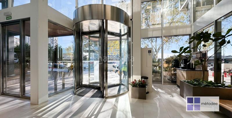 Foto a75daf2b-3fcc-4f12-b2b1-b230b44df2f0. Rent office space with heating in Sants Barcelona