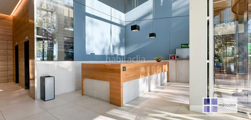 Foto ff1f103f-8cd5-4270-93eb-142a5f176832. Rent office space with heating in Sants Barcelona