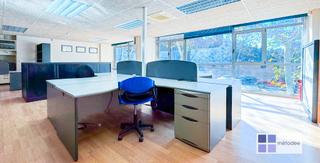 Location Bureau  Carrer de la selva de mar. Oficina en sant marti y con gran visibilidad
