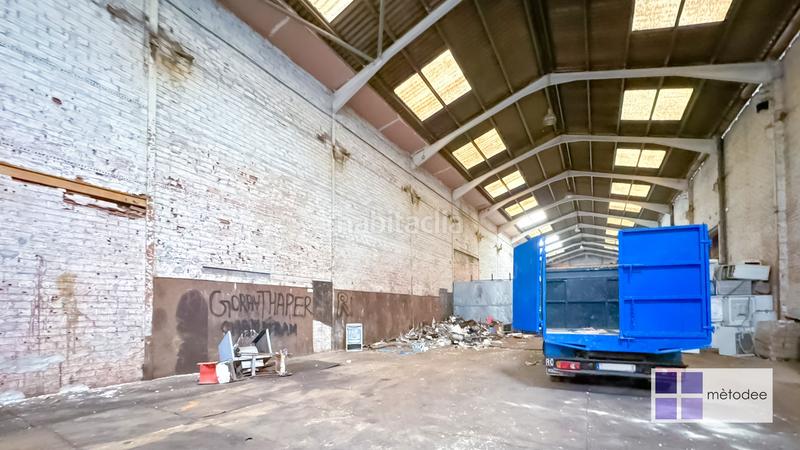 Foto 73caedb4-9eb6-4d34-80d0-2e09d21cc199. Bâtiment à usage industriel dans Centre Hospitalet de Llobregat (L´)