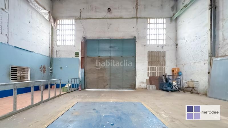 Foto 1060b3a9-6851-4392-8b12-5806c93ede92. Nau industrial a Centre Hospitalet de Llobregat (L´)