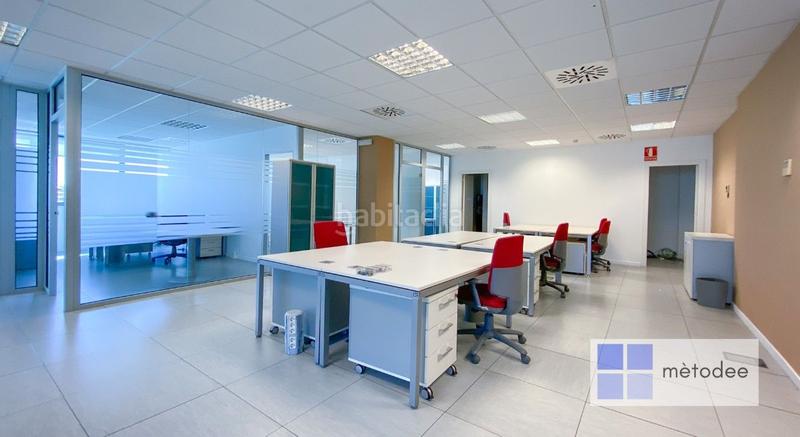 Foto 5832f49b-7f32-4b2d-a8ad-29cf4ec81d19. Affitto ufficio con riscaldamento in Centre Sant Just Desvern