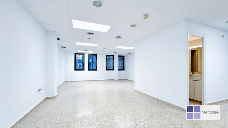 Foto fdc9fa04-f2d5-4c48-8a1c-d4fc26c1ed00. Location bureau dans La Nova Esquerra de l´Eixample Barcelona