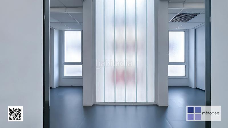 Foto fb97490d-fe0a-48cc-9f54-f63f42e61342. Lloguer oficina a carretera reial 122 a Mas Lluí - Els Miralls Sant Just Desvern