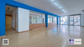 Location Bureau  Carrer de llull. Oficina con varios despachos en edificio industrial del 22@