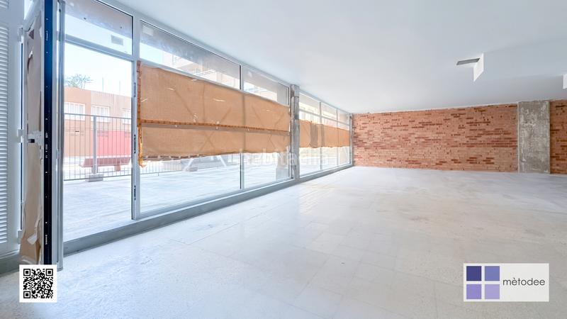 Foto d7ee3fa3-eb3f-4548-a5ab-cfd784830a37. Alquiler local comercial oportunidad local-oficina con gran fachada acristalada en Mataró