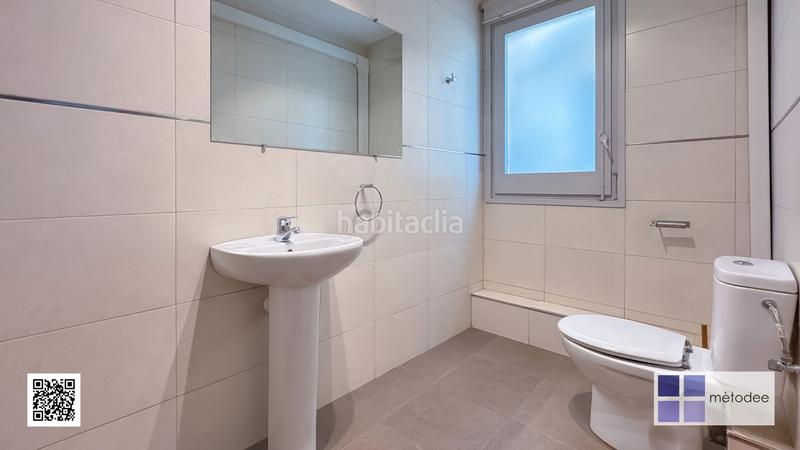 Foto e604a002-268d-4847-b550-0aa77a49d781. Alquiler oficina  en finca régia en plaza francesc macià en Barcelona