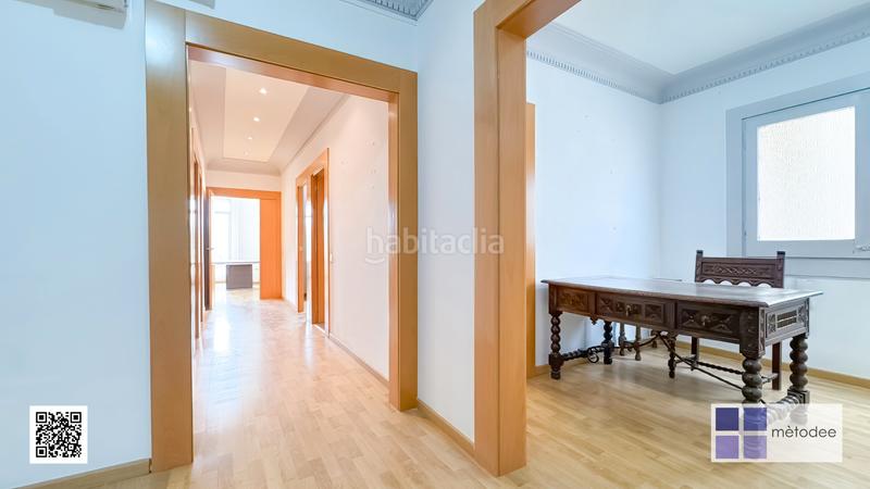 Foto fea0eb08-e7ad-4d3d-b9c0-20dbbe61b7ec. Alquiler oficina  en finca régia en plaza francesc macià en Barcelona