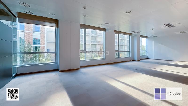 Foto f821901b-12b5-445f-9429-22dd3d3f1586. Miete büro in carrer de veneçuela 105 in Provençals del Poblenou Barcelona