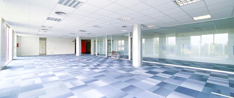 Foto 37e971f9-82aa-47da-990b-bed135f37b56. Rent office space with heating in Centre Sant Just Desvern