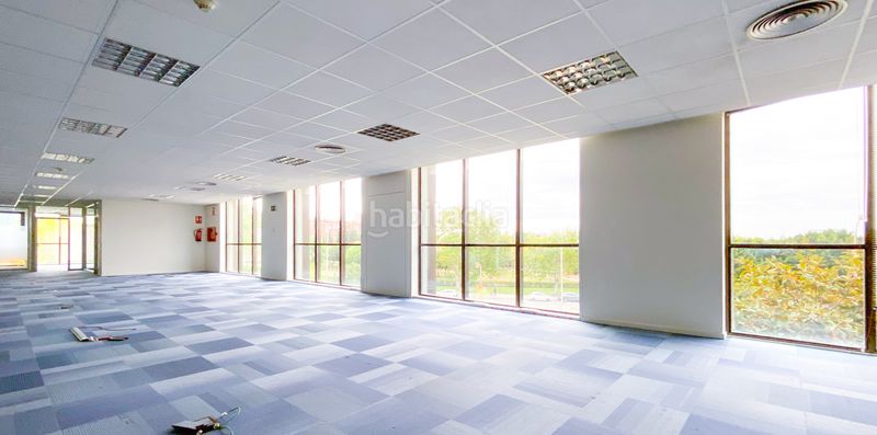 Foto 561ffd39-7352-45b5-986b-bed1120c4367. Rent office space with heating in Centre Sant Just Desvern