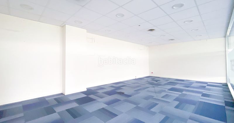 Foto 7128ce68-f33b-4dbb-8ab3-5aa4fe61447f. Rent office space with heating in Centre Sant Just Desvern