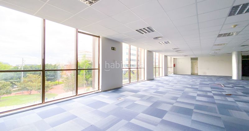 Foto 9767f0c9-b454-4cbd-aa23-760910f41237. Rent office space with heating in Centre Sant Just Desvern