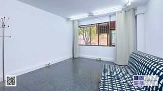 Bureau  Carrer del comte borrell. Oficina exterior con despachos en comte borrell