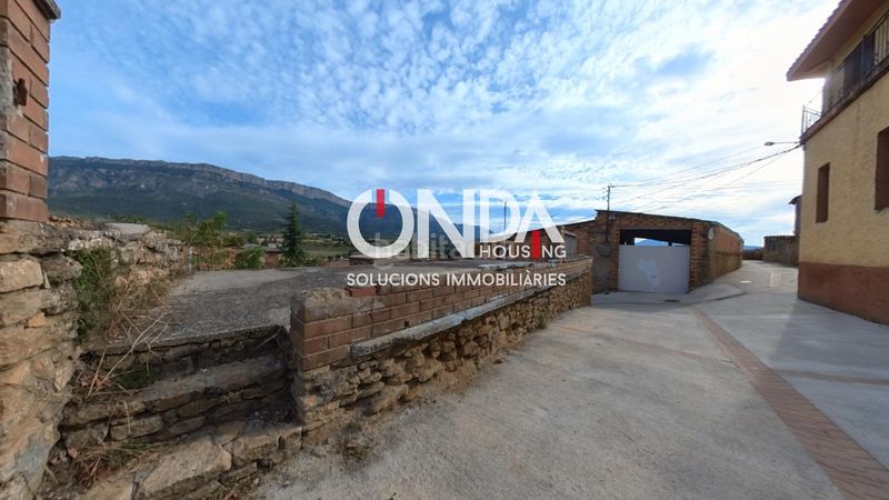 Foto d47f666a-8334-43e3-8861-d4c04c276f01. Terreny residencial a de la f.del ped a Àger