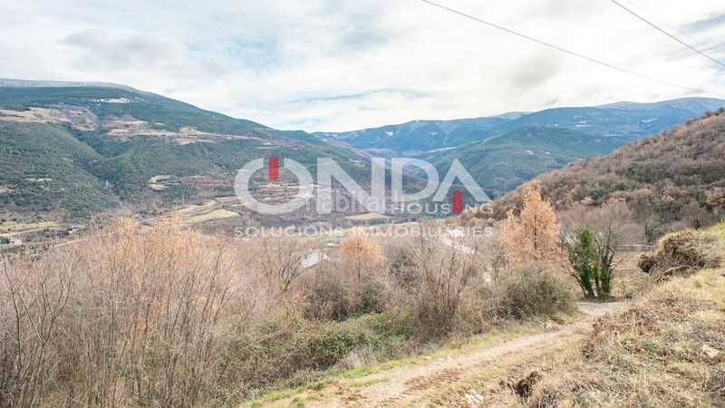 Foto 7e867ccc-c0d7-4435-96fb-fb3b7510e173. Pis a carrer bressui 8 a Sort
