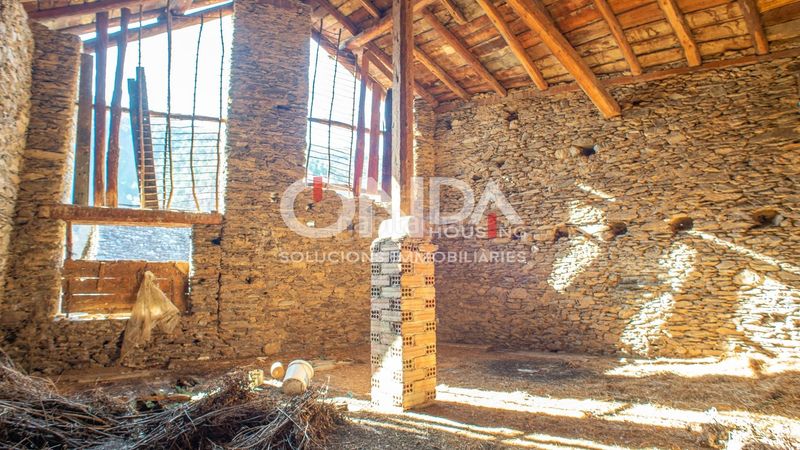 Foto 44cbe618-93c9-470b-92e3-68c03743f0a1. Masia a carrer unic arahos 46 a Alins