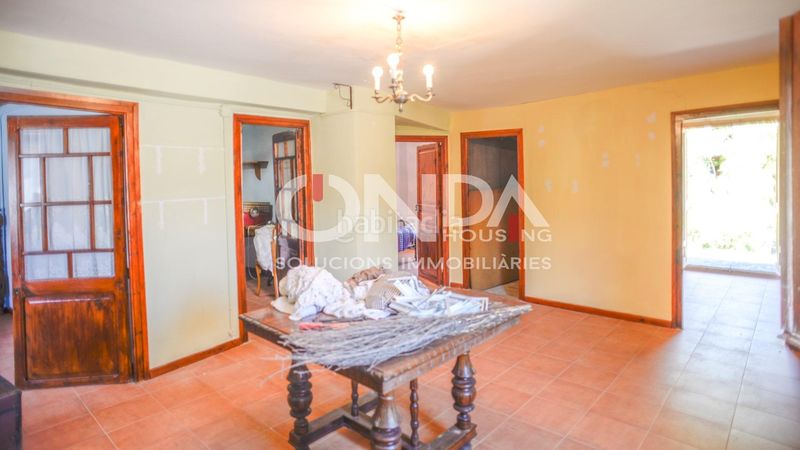 Foto 03e04289-7470-4792-9b61-ce77394737b5. Casa a carrer escaleta 22 a Sort