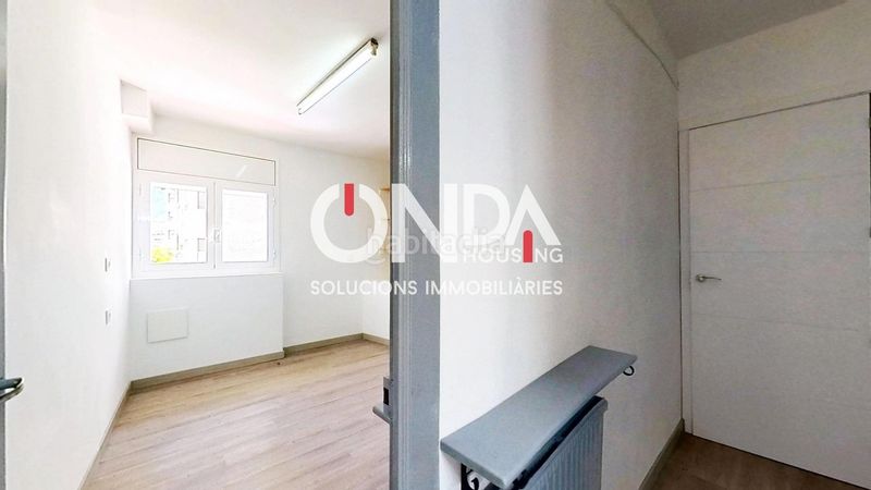 Foto f45b9e44-2e98-4533-bf1b-58044f9cc874. Edifici a carretera lleida 2 a Organyà