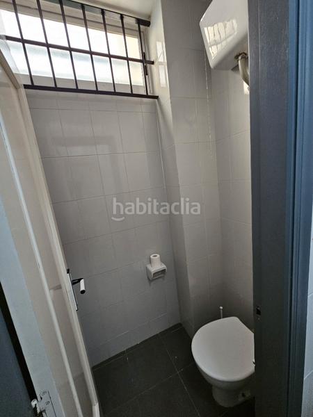 Foto 4071cb56-8f6f-48e2-8773-c9b2787318f6. Rent business premise in plaça del temple 1 in Playa de Gandía Gandia