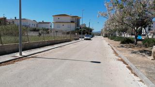 Terreny residencial a Plaça de la ribera 10. Solar con dos parcelas urbanas para unifamiliares playa bellregu