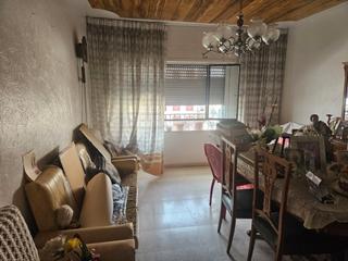 Etagenwohnung  Carrer nou d'octubre 63. Economico piso en nou d octubre gandia