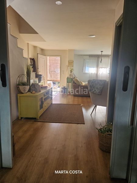Foto 565a3707-37c5-49c4-8c68-f83d3c62c961. Casa adossada amb xemeneia calefacció aparcament piscina a Almoines