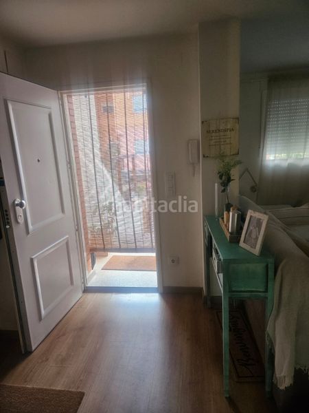 Foto bdae63c0-ad62-410b-b21a-036ca1afae66. Casa adossada amb xemeneia calefacció aparcament piscina a Almoines