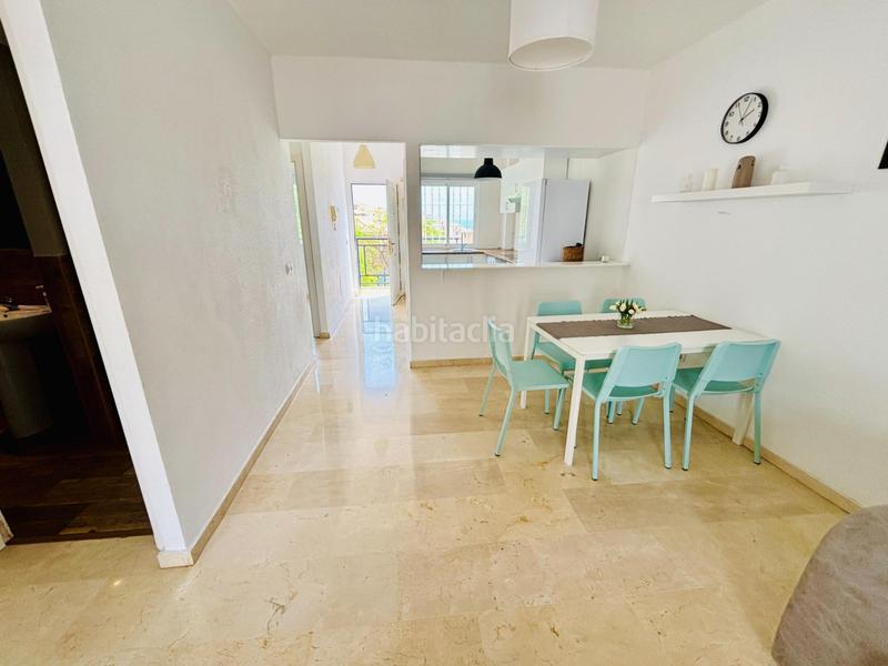 Foto b916980b-2da7-4038-a4a4-fef345bf3c7f. Dúplex en calle timón 65 estupendo atico duplex con vistas al mar en Benalmádena