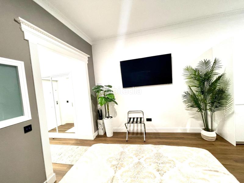 Foto 8fb17557-dd5d-41eb-ac1d-28c8b07e37ec. Estudio en calle casablanca 15 estudio de lujo en conjunto nogalera en Torremolinos