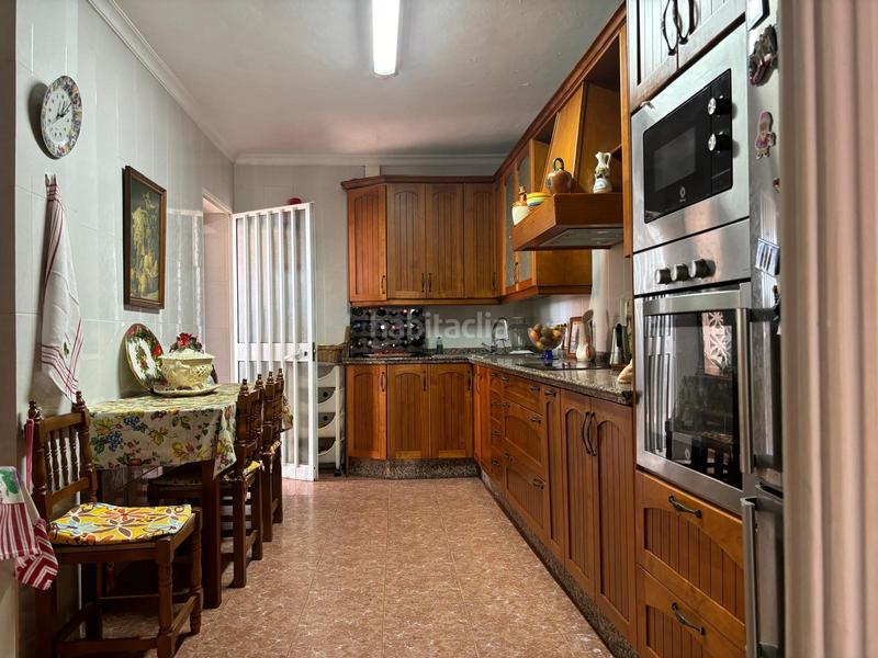 Foto bc228897-7ddc-479d-90fa-33676bd2825d. Xalet amb xemeneia aparcament a Arroyo de la Miel Benalmádena